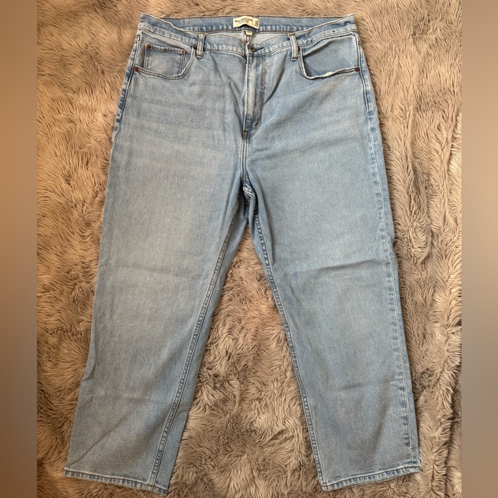 Abercrombie & Fitch Ankle Straight Ultra High Rise Jeans